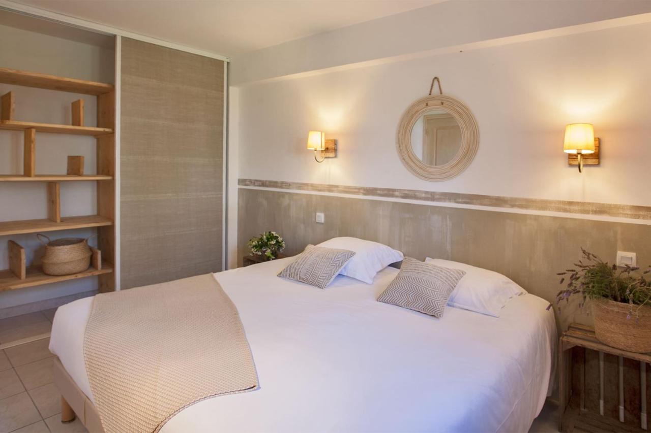 Location De Vacances Olivier Jardin Privatif Et Piscine Chauffee Partagee Calvi (Corsica) Exterior foto